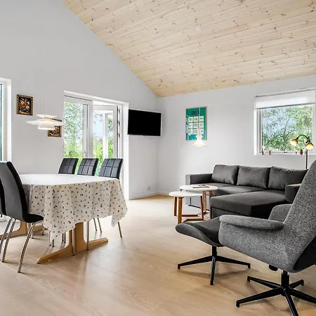 2 Bedroom Amazing In Hurup Thy 펜션