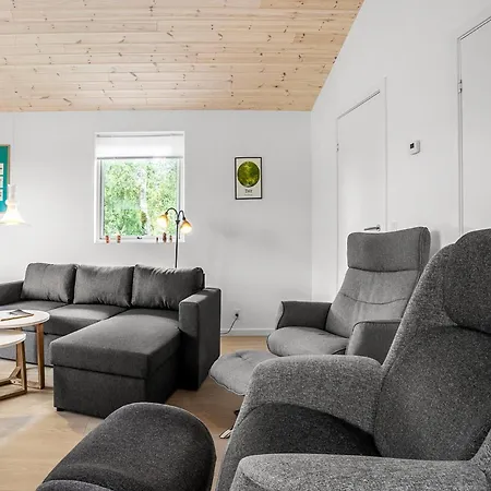 2 Bedroom Amazing In Hurup Thy בית נופש